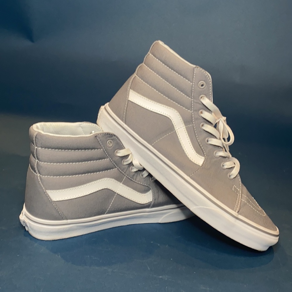 Vans - Picture 3 of 4